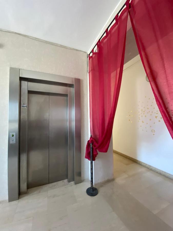 مبيت وإفطار ليتشي L'Attico Piazza Sant'Oronzo المظهر الخارجي الصورة
